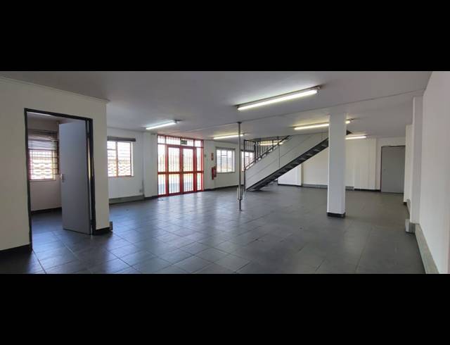1,083M² WAREHOUSE TO LET IN SAMRAND BUSINESS PARK